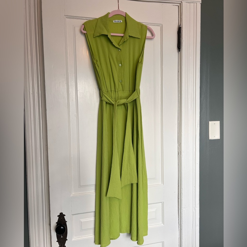 Lime green Sleeveless Belted Dress